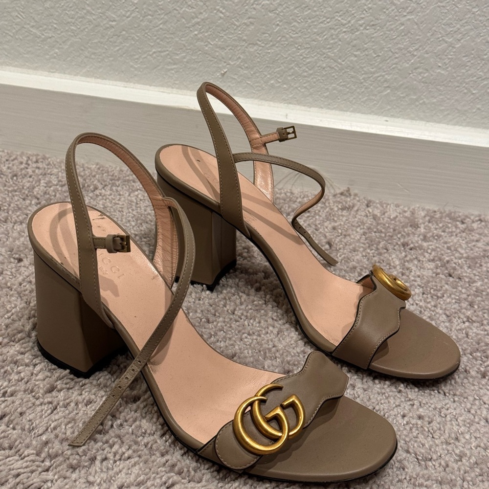 Gucci WOMEN'S MID-HEEL SANDAL